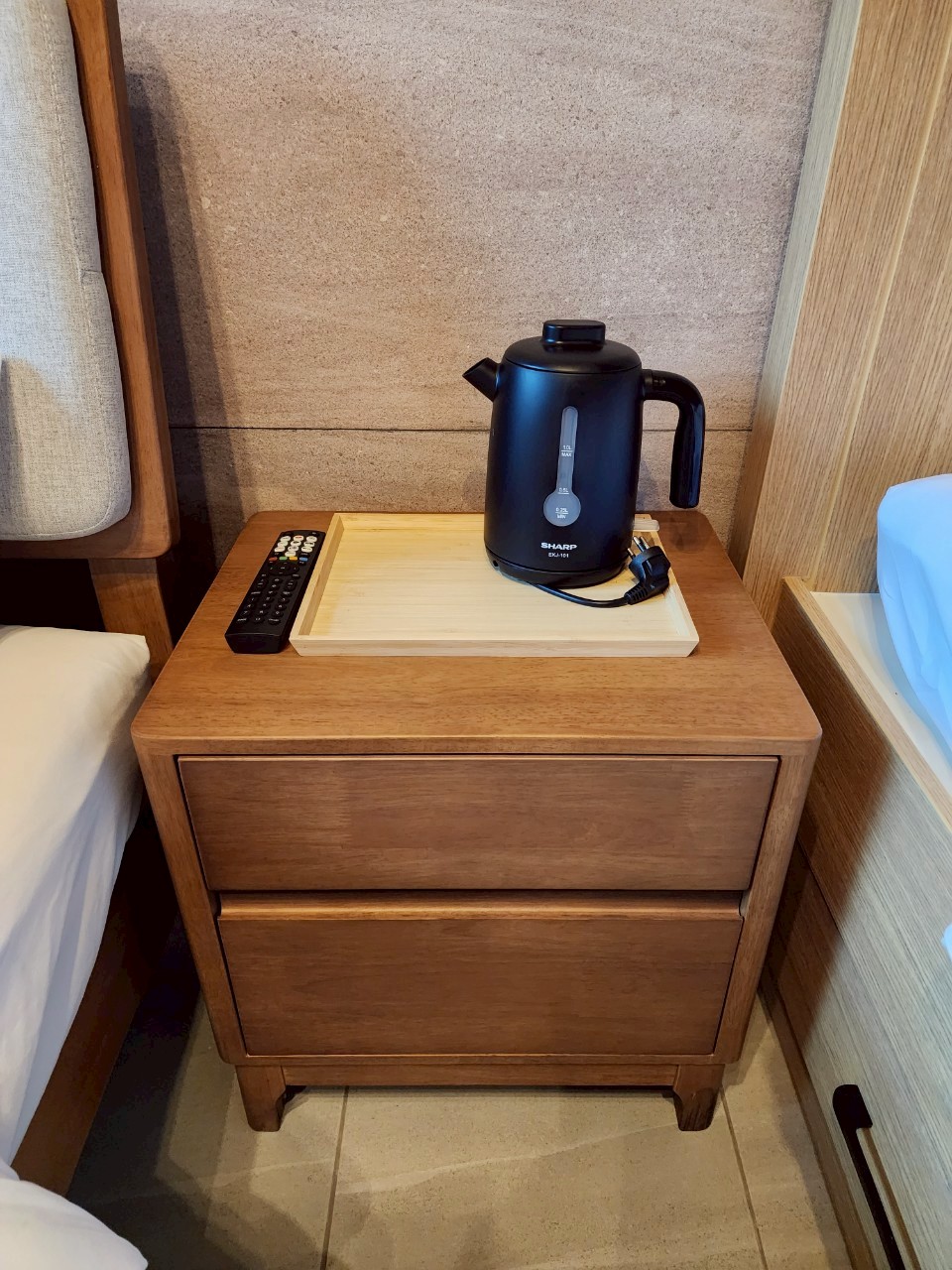 LINE_ALBUM_ห้องพักใหม่_250508_30